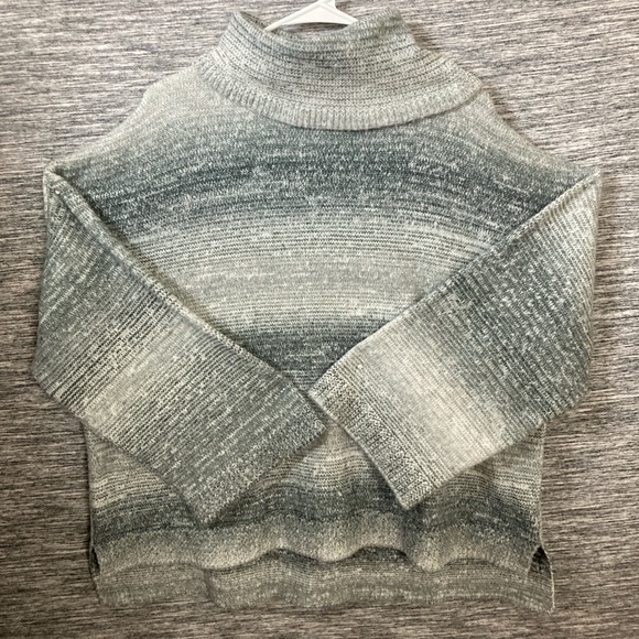 Women’s Grey White Stripe Shading Crowl Long Wide Sleeves Knit Sweater Pullover - Picture 5 of 5